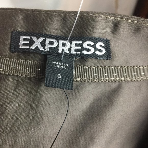 NWT Express Ruffle Dress - Picture 6 of 7